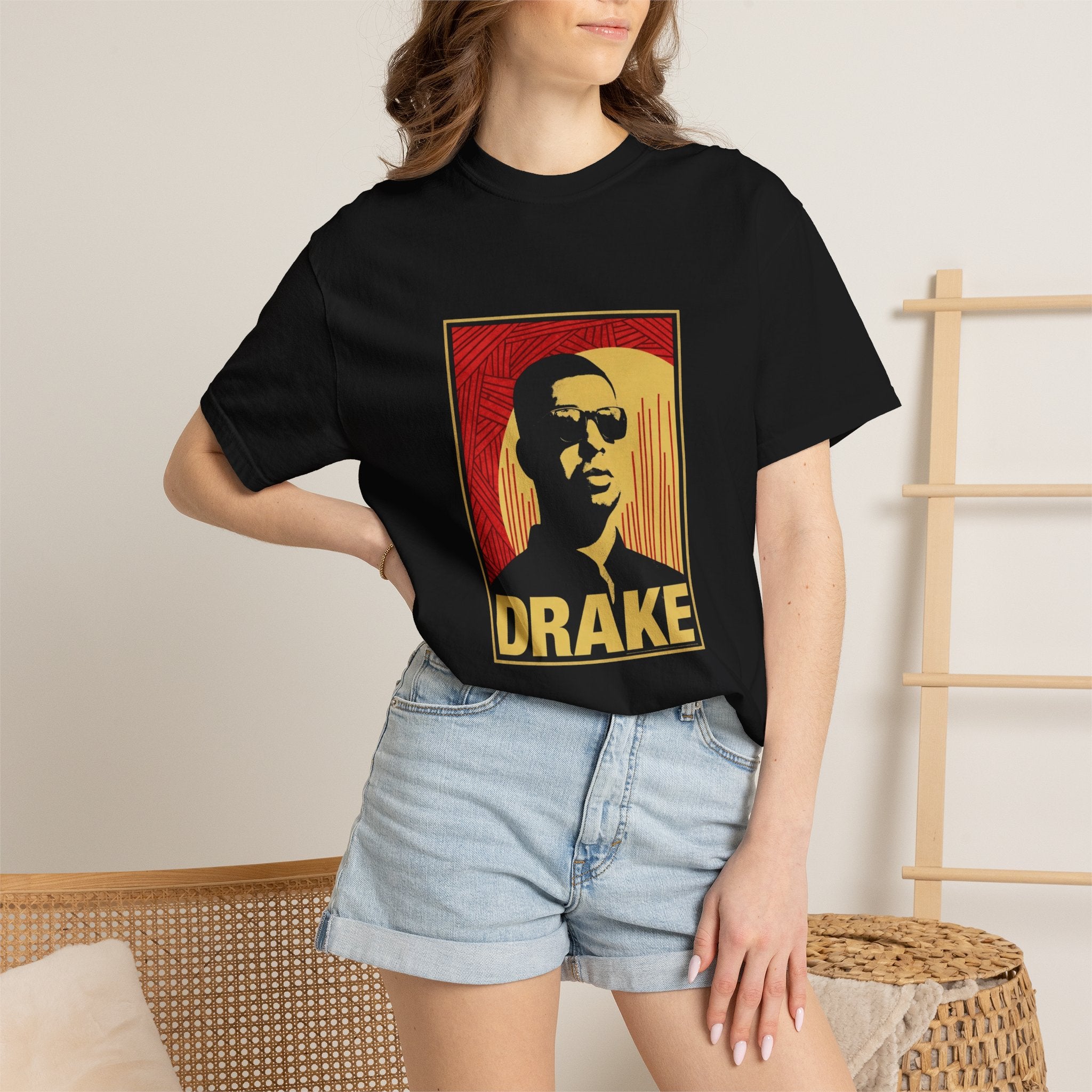 Retro Portrait 'DRAKE' Music Fan Tee